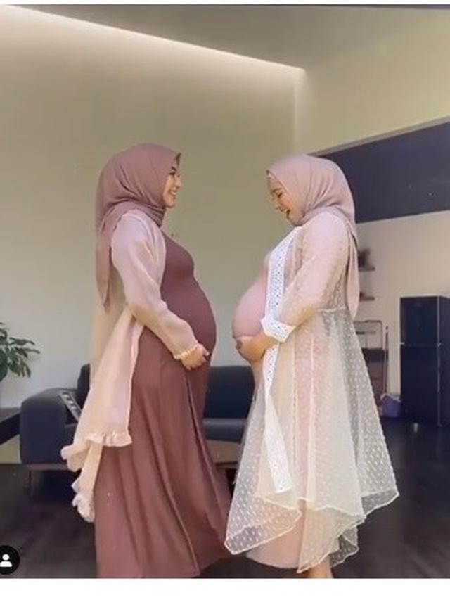 6 Potret Maternity Shoot Citra Kirana dan Erica Putri