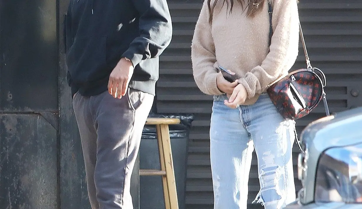 Scott Disick melakukan hal itu usai gosip Kourtney Kardashian dan Younes Bendjima putus tersebar. (BACKGRID)