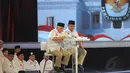 Pasangan Prabowo-Hatta tampak serius menyiapkan jawaban atas pertanyaan yang diberikan (Liputan6.com/Herman Zakharia).