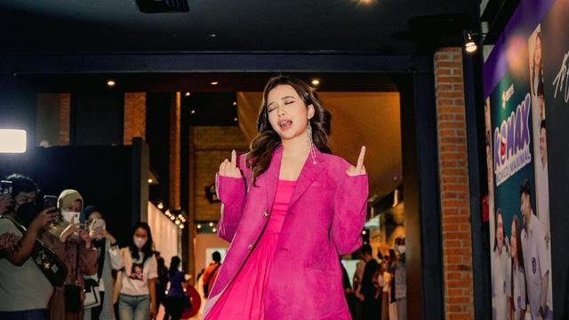 Brisia Jodie pakai baju pink (Foto: Instagram brisiajodie96)