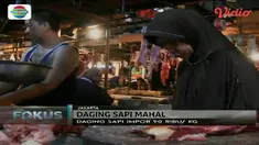 Daging sapi impor juga mengalami kenaikan. Jika sebelumnya dihargai Rp 75 ribu rupiah per kilogram, kini mencapai hingga Rp 90 ribu. 