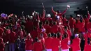 Penyanyi dangdut, Via Vallen membawakan  lagu "Meraih Bintang" pada pembukaan Asian Games 2018 di Stadion Gelora Bung Karno, Jakarta, Sabtu (18/8). Lagu itu merupakan lagu theme song pesta olahraga terbesar di Asia tersebut. (Liputan6.com/ Fery Pradolo)