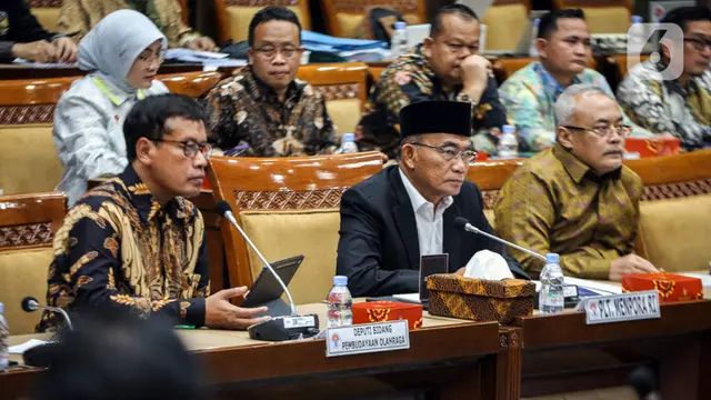 Plt Menpora Muhadjir Effendy Bahas Piala Dunia U-20 Bersama DPR