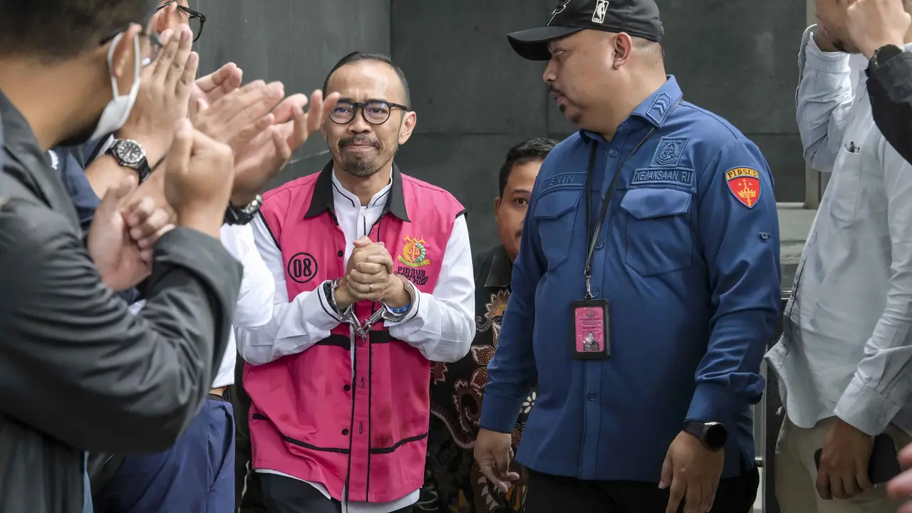 Mantan Direktur Utama PT Pertamina Patra Niaga Riva Siahaan Divonis 9 Tahun Penjara