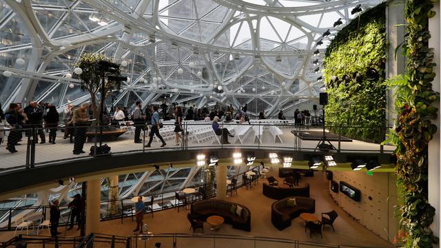 The Spheres, Kantor Baru Amazon