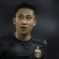 Gelandang Bhayangkara FC, Lee Yoo Joon, saat pemanasan sebelum melawan Persija Jakarta pada laga Liga 1 di SUGBK, Jakarta, Jumat (23/3/2018). Kedua klub bermain imbang 0-0. (Bola.com/Vitalis Yogi Trisna)