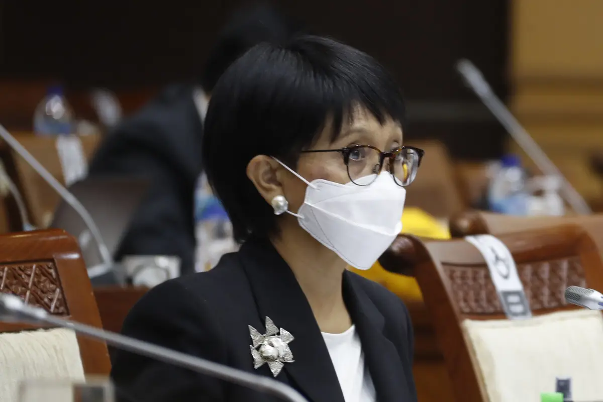 Bahas Diplomasi Vaksin COVID-19, Menlu Retno RDP dengan Komisi I DPR