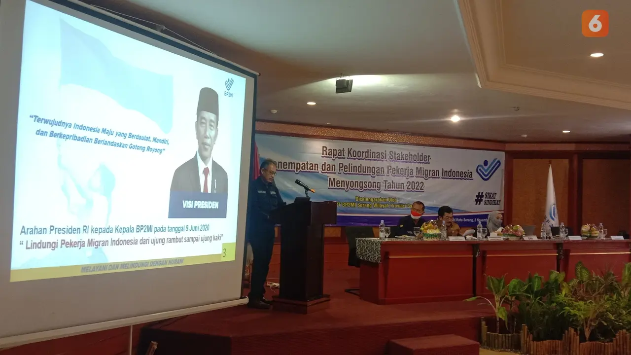 BP2MI Bersiap Memberangkatkan Pekerja Migran Indonesia (PMI) Ke Luar Negeri. (Selasa, 02/11/2021). (Liputan6.com/Yandhi Deslatama).