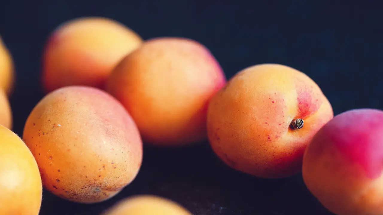 4 Manfaat Tersembunyi dari Buah Persik yang Manis dan Cantik!
