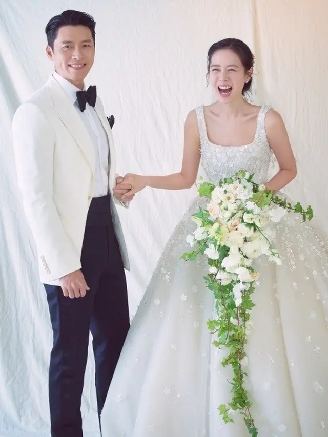 6 Potret Detail Pernikahan Hyunbin dan Son Yejin, Menikah Hari Ini