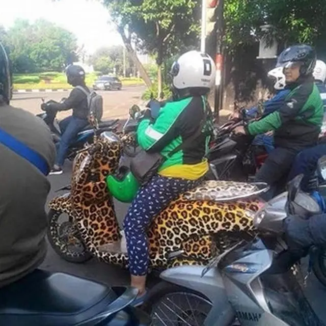 6 Motor Driver Ojek Online Ini Tampilannya Heboh, Penumpang Tepuk Jidat