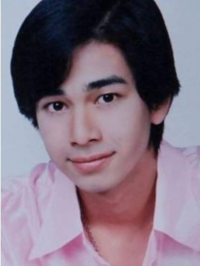 6 Potret Lawas Raffi Ahmad di Awal Karier, Parasnya Disebut Mirip Dimas Ahmad