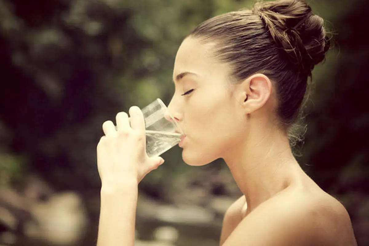 Ini Manfaat Minum Air Hangat Setiap Pagi