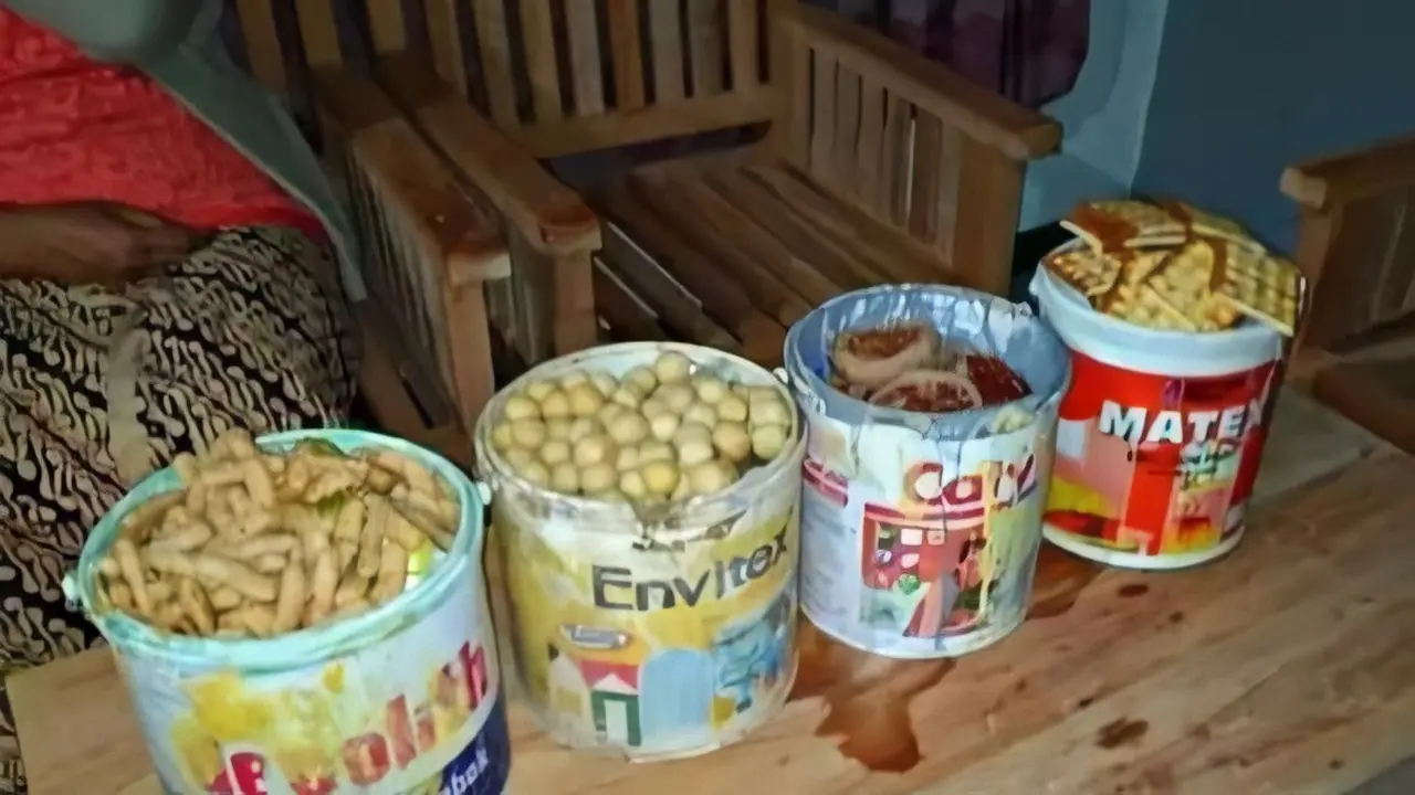 7 Potret Wadah Makanan Nyeleneh dari Barang Bekas Ini Bikin Geleng Kepala