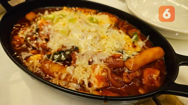 Ilustrasi Ramen, Makan Ramen, Ramen Korea, Mi Ramen oleh Aditya Eka Prawira