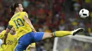 Zlatan Ibrahimovic. Striker Swedia ini mengoleksi 6 gol dalam 4 edisi Piala Eropa, yaitu Euro 2004 hingga 2016. Pencapaian terbaiknya adalah perempatfinal Euro 2004 saat kalah adu penalti dari Belanda. Ia belum menyatakan pensiun di usianya yang menginjak 40 tahun. (Foto: AFP/Jonathan Nackstrand)