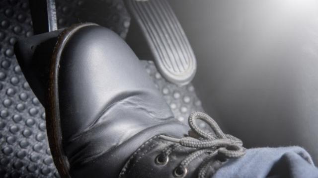 Ilustrasi Rem Mobil. (Foto: Shutterstock)