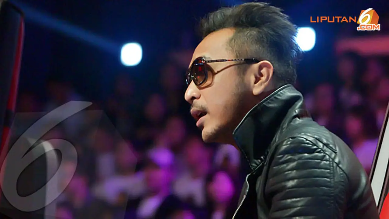 giring-the-voice-130605c.jpg