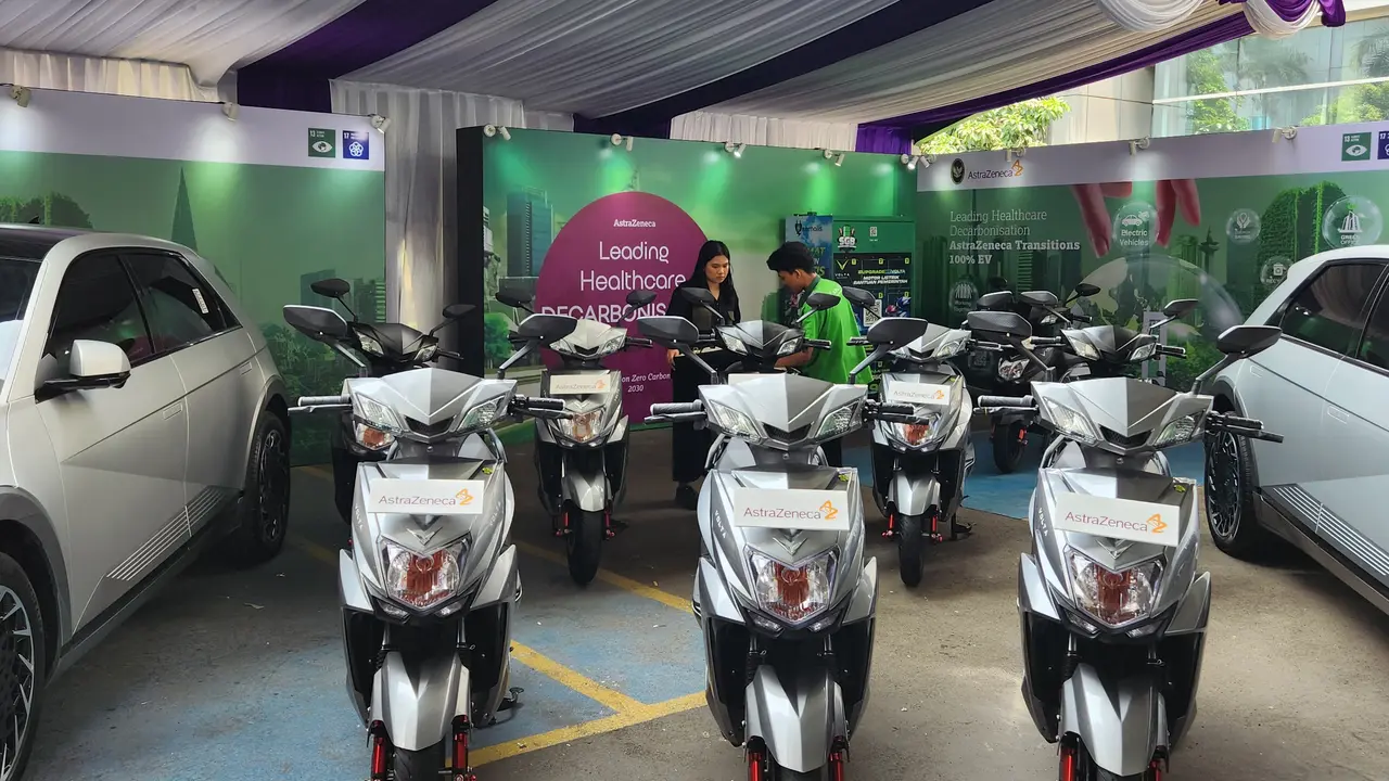 Kemenko Marves Operasionalkan 500 Kendaraan Listrik AstraZeneca