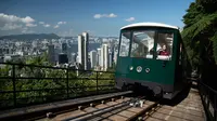 Hong Kong Peak Tram yang ikonik kembali beroperasi (Ilustrasi Peak Tram Hong Kong. (dok. William Furniss))