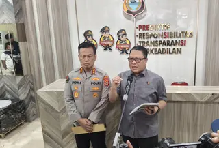 Empat tahanan kasus narkoba kabur dari ruang titipan Direktorat Reserse Narkoba (Ditresnarkoba) Polda Sulawesi Selatan pada 13 September 2026. (Liputan6.com/Fauzan)