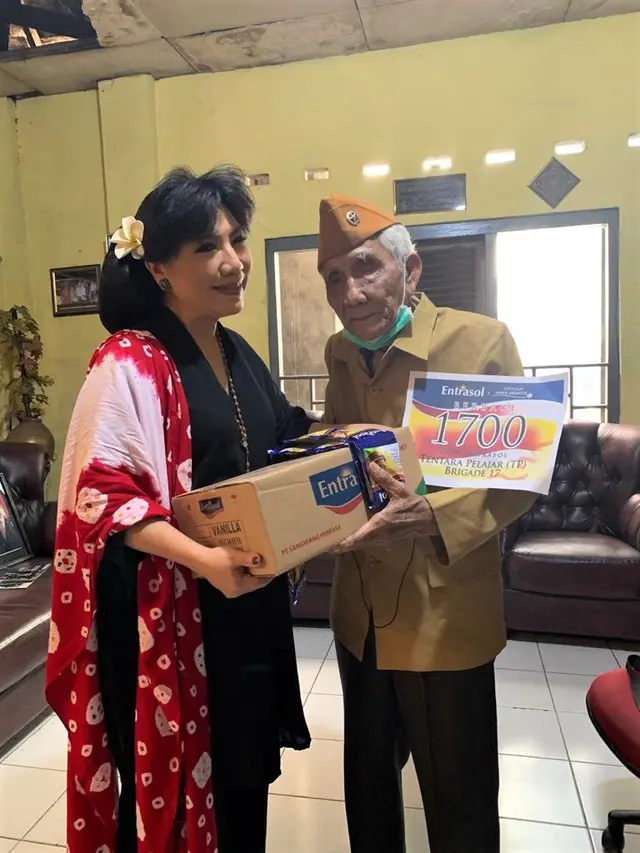 Berbagi bersama veteran Kemerdekaan