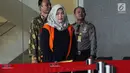 Bupati nonaktif Bekasi Neneng Hasanah Yasin usai menjalani pemeriksaan lanjutan di Gedung KPK, Jakarta, Jumat (8/2). Pemeriksaan lanjutan ini dilakukan untuk mendalami kasus dugaan suap izin proyek pembangunan Meikarta. (Merdeka.com/Dwi Narwoko)