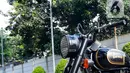 KPK menduga motor ini berkaitan dengan kasus dugaan korupsi pengadaan iklan di PT Bank Pembangunan Daerah Jawa Barat dan Banten Tbk (Bank BJB). (Liputan6.com/Herman Zakharia)