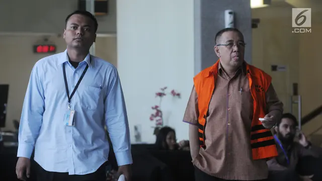 Gaya Santai Cagub Sulawesi Utara Asrun Usai Diperiksa KPK