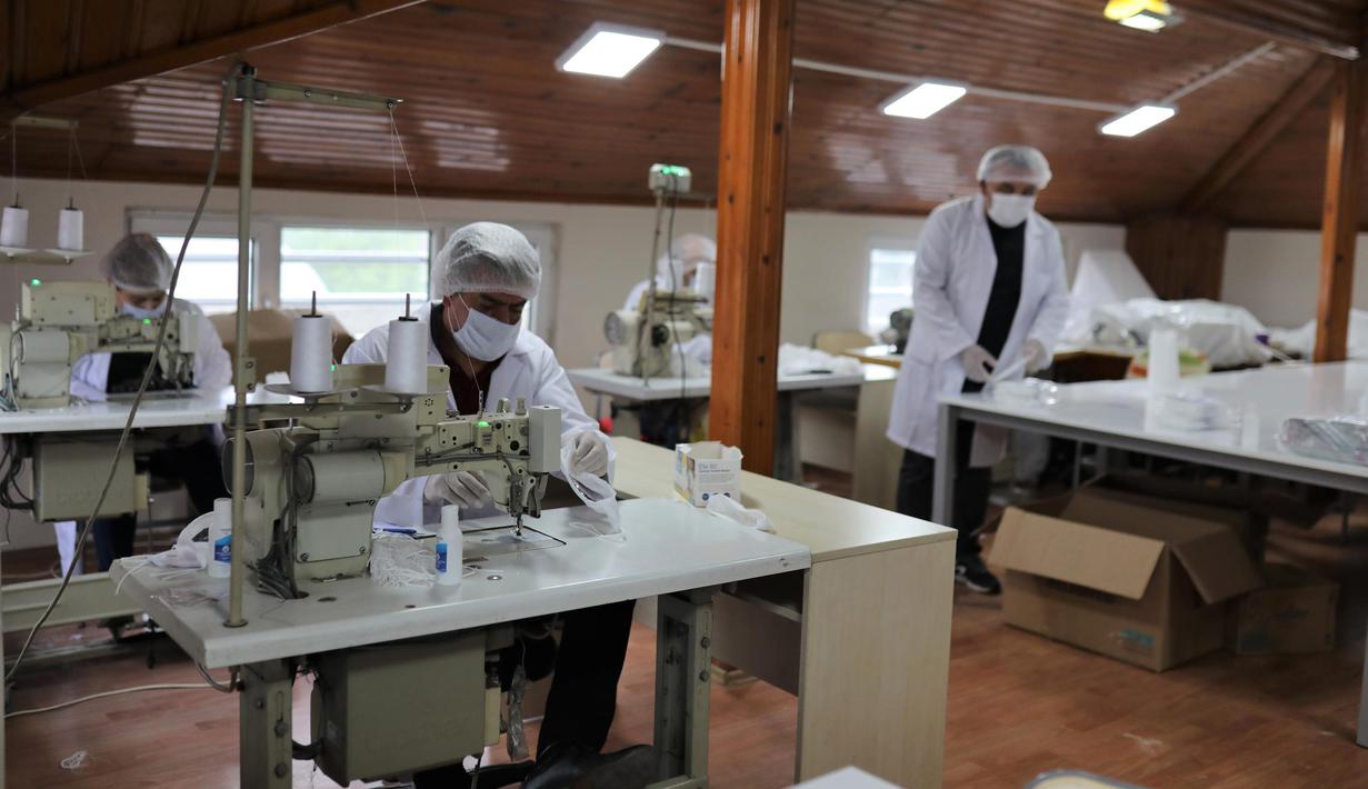 Foto Produksi Masker Transparan Untuk Tunarungu Di Turki Global Liputan6 Com