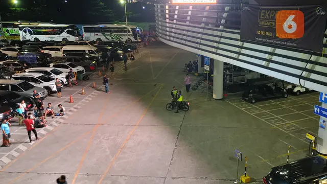 Jalur Express di Dermaga Eksekutif Merak. (Minggu, 24/12/2023). (Yandhi Deslatama/Liputan6.com).