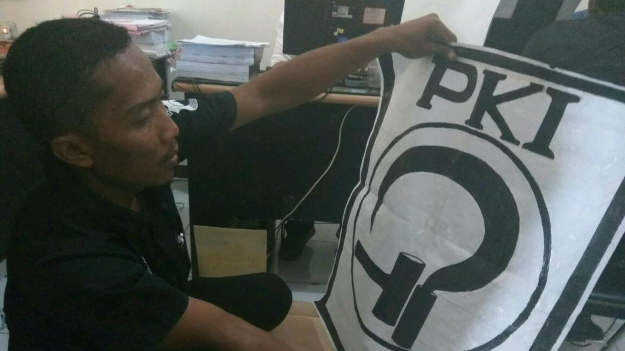 Tertangkap Tempel Poster Palu Arit, Kejiwaan Pelaku Dipertanyakan