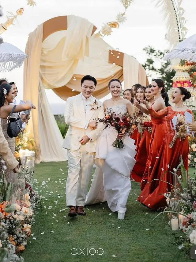 Nia Ramadhani dan Rossa Menjadi Bridesmaid di Resepi ke-2 Rizky Febian-Mahalini. [@axioo]