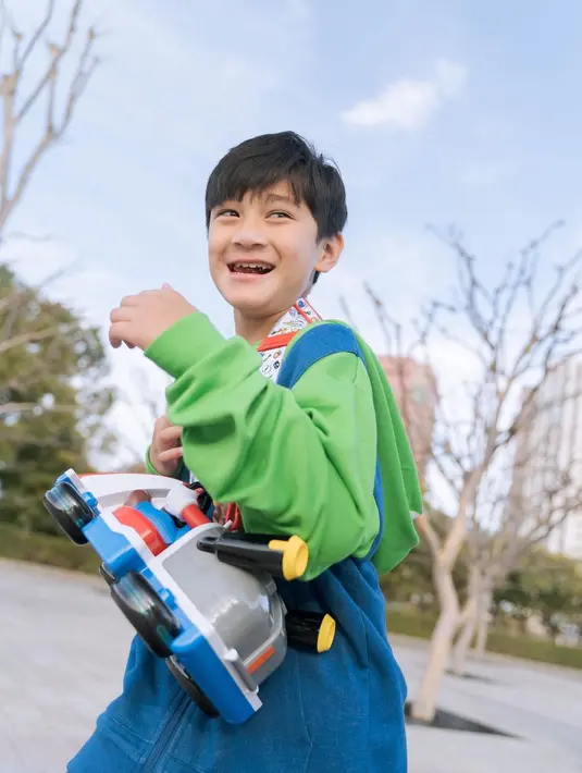 "Oke, semangat ya, puasa ya, 30 hari ya, oke bismillah ya," ujar Raffi Ahmad. [Instagram/raffinagita1717]