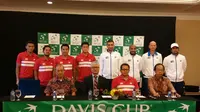 Tim Indonesia akan menghadapi Kuwait pada babak Playoff Piala Davis Grup II Zona Asia/Oseania di Lapangan Tenis Manahan, 7-9 April 2017. (Bola.com/Ronald Seger)