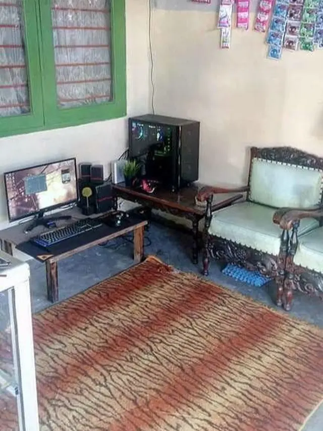 5 Potret Kocak Pekerjaan Sampingan Para Pedagang Ini Bikin Geleng Kepala