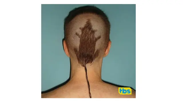 Termasuk Cepmek, Ini 6 Gaya Rambut Nyeleneh yang Enggak Habis Pikir