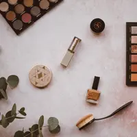 ilustrasi make up lamaran natural/Annie Spratt/unsplash.com