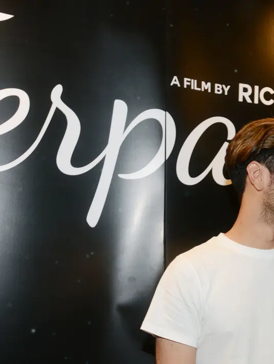 Uniknya, dia mengatakan bahwa honor seorang aktor tidak bisa disamakan dengan harga bahan bakar minyak (BBM). Dikembalikan lagi kepada kebijakan pihak PH. (Galih W.Satria/Bintang.com)