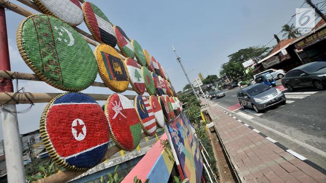 Bendera Negara Peserta Asian Games Hiasi Kali Sunter