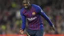 3. Ousmane Dembele - Pemain yang jarang tampil bersama Barcelona karena tingkah lakunya yang buruk. Denganjarangnya dimainkan otomatis performanya Dembele akan mengalami penurunan di update FIFA 2019 nanti. (AFP/Lluis Gene)