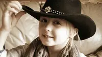 Baru berusia 8 tahun, Chrissy Turner divonis mengidap kanker payudara. Sumber: www.gofundme.com/Chrissysalliance