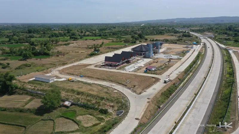 Proyek Tol Padang-Sicincin sepanjang 36 km dan Tol Sigli-Banda Aceh Seksi I Padang Tidji-Seulimum sepanjang 25 km yang dibangun oleh PT Hutama Karya (Persero). (Dok HK)