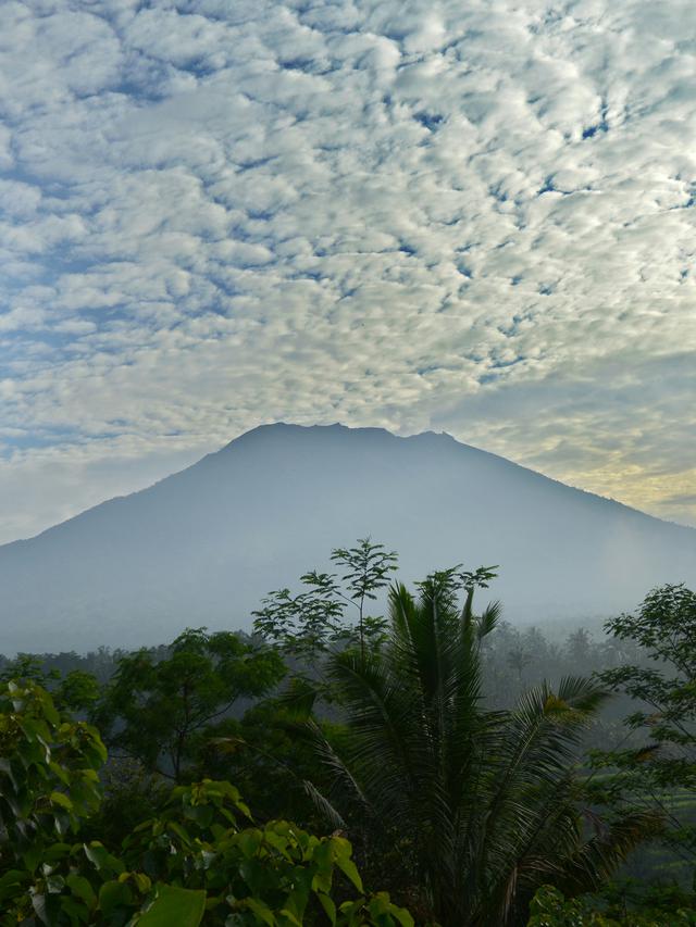 30+ Ide Keren Pemandangan Orang Di Gunung - Cakrawala