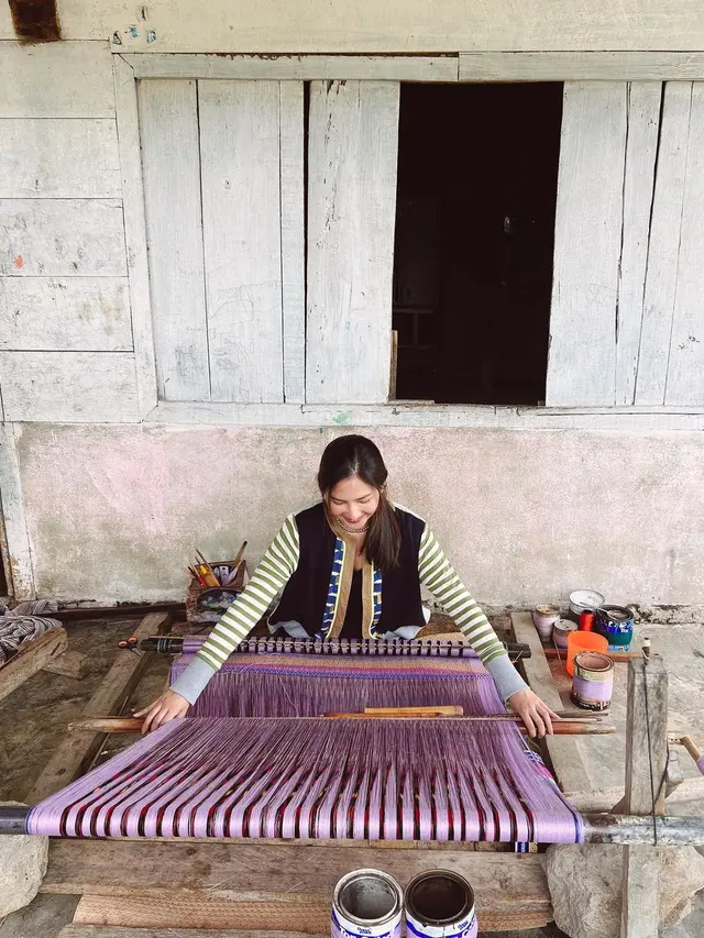 Inspirasi OOTD Jessica Mila yang Kasual Tapi Stylish Saat Liburan ke Sumatera Utara