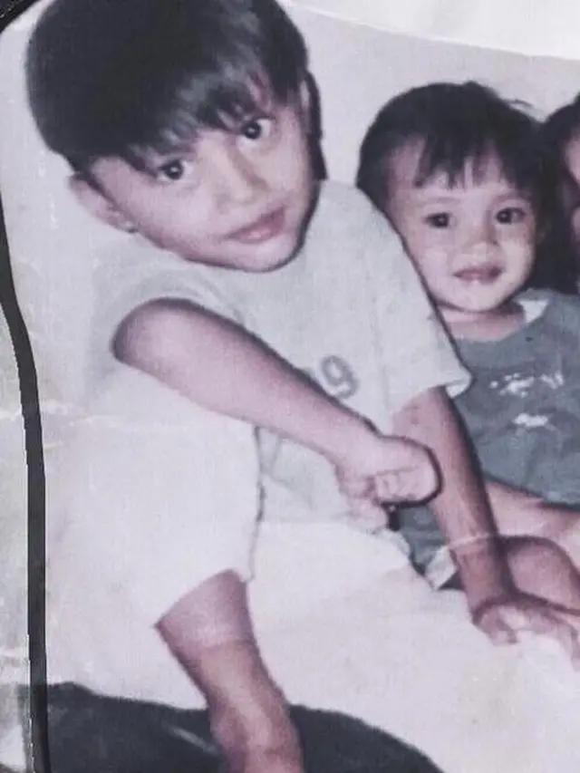 6 Foto Jadul Putri Delina saat Masa Anak-Anak, Menggemaskan