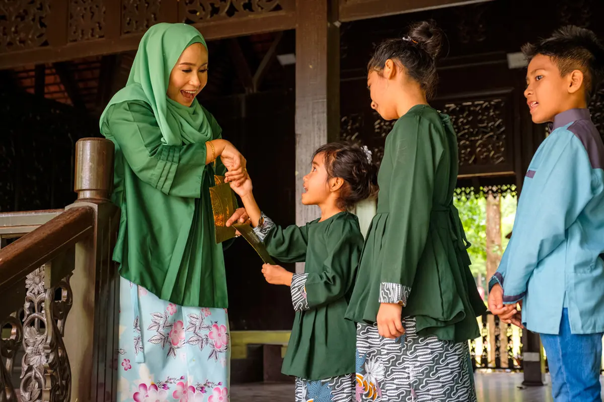 Sudah Siap Bagi-Bagi THR Lebaran? Sekarang Makin Praktis dengan QRIS Transfer di BRImo!