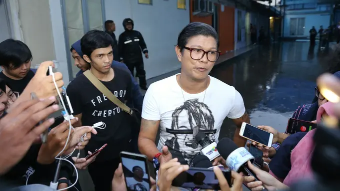 [Bintang] Andika Kangen Band dan Pramugari