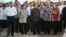 Wapres RI Jusuf Kalla didampingi Menteri BUMN Rini Suwandi, Menhub Budi Karya saat meninjau Terminal 3, Bandara Soetta, Tangerang, Banten, (15/08). Wapres meninjau langsung terminal 3 melihat perkembangan di terminal tersebut. (Liputan6.com/Fery Pradolo)