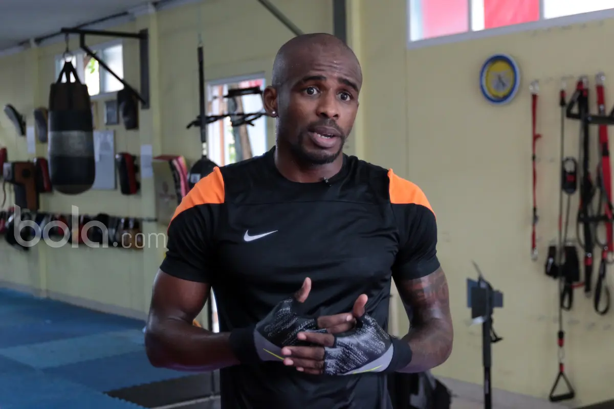Greg Nwokolo, Madura United, Bola.com
